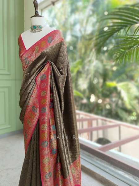Kanira Golden Zari Brocade Saree with Magenta Paithani Border