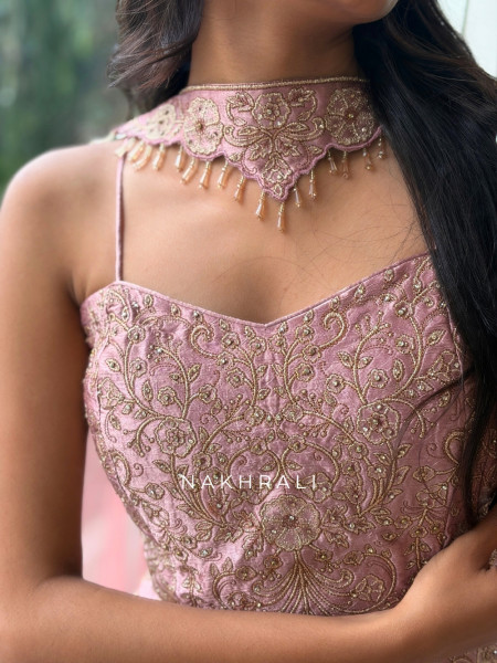 Noor-e-Aura Scalloped Droplet Fusion Pink Plazo Set