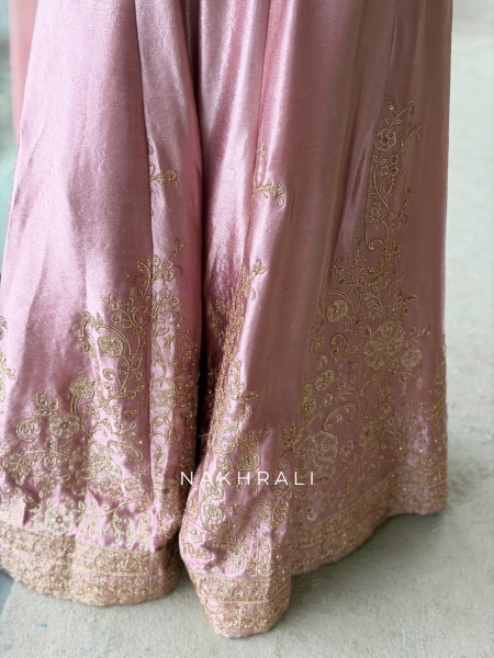 Noor-e-Aura Scalloped Droplet Fusion Pink Plazo Set