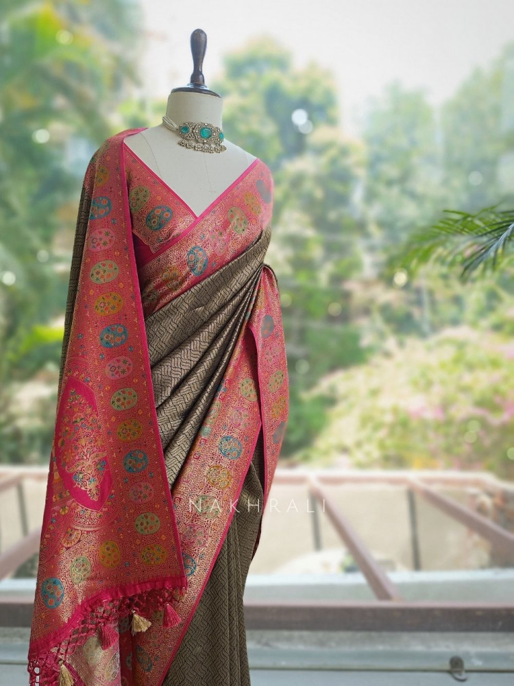 Image of Kanira Golden Zari Brocade Saree with Magenta Paithani Border