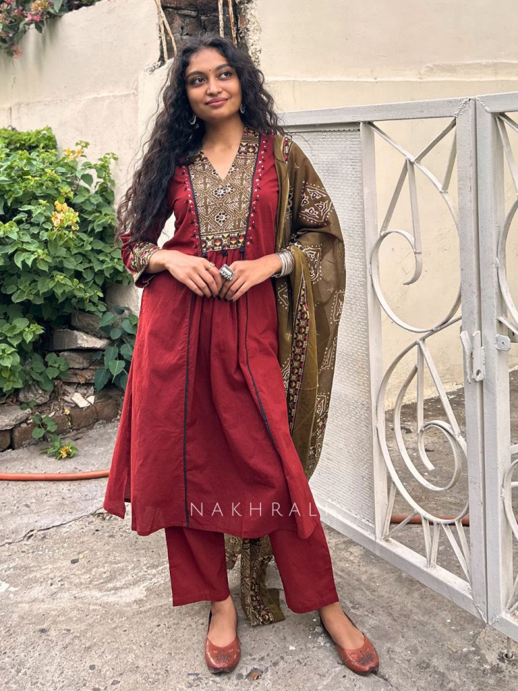 Image of Vanika Maroon Suit Set with Printed Yoke and Dupatta