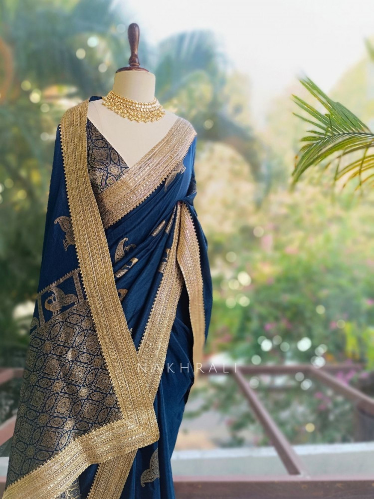 Image of Tavira Teal Blue Saree with Broad Border and Unstitched Blouse Piece