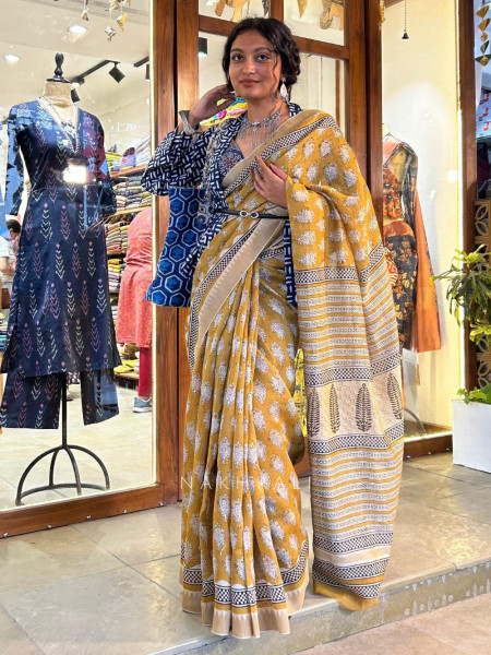 Umang Yellow Block Printed Saree with Traditional Motifs