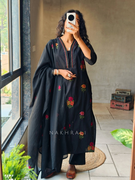 Kavira Black Suit Set with Floral Embroidery Work