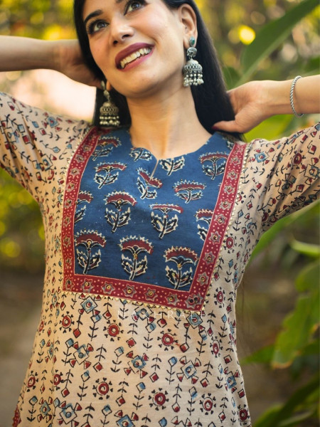 Niloufar Beige  Cotton Kurta Pant Set with Sequin Work