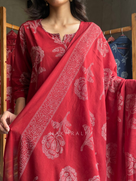 Gul-Bahaar Maroon Cambric Cotton Suit Set