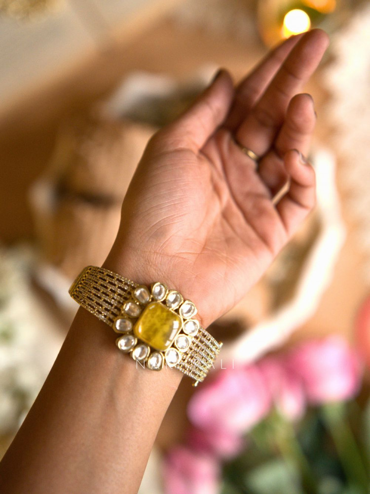 Image of Aurelle Yellow Statement Kundan Bangle