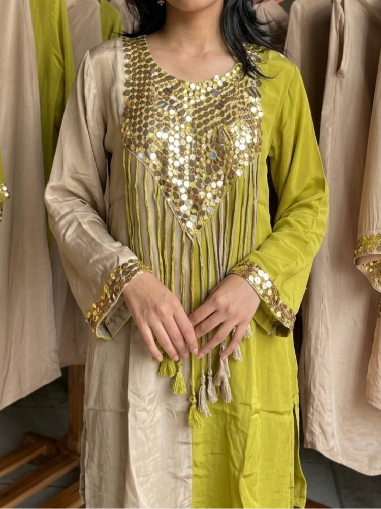 Image of Festive Green Dual-Tone Kurta Pant Set