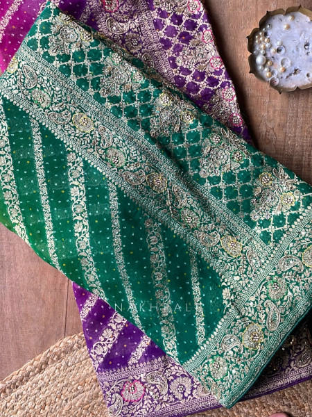 Sarika Green Bandhani Saree With Running Blouse Piece