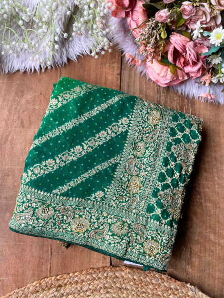 Sarika Green Bandhani Saree With Running Blouse Piece