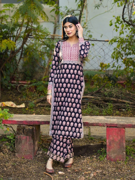 Hiba Cotton Kurta Pant Set with Sequin Neck Work