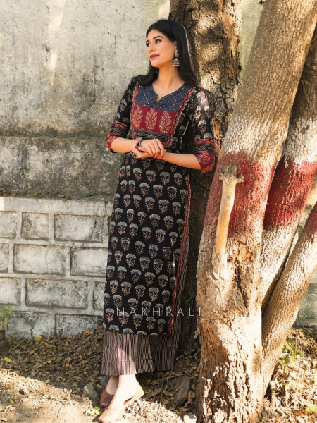 Niloufar Black Cotton Kurta with Sequin Patch Work