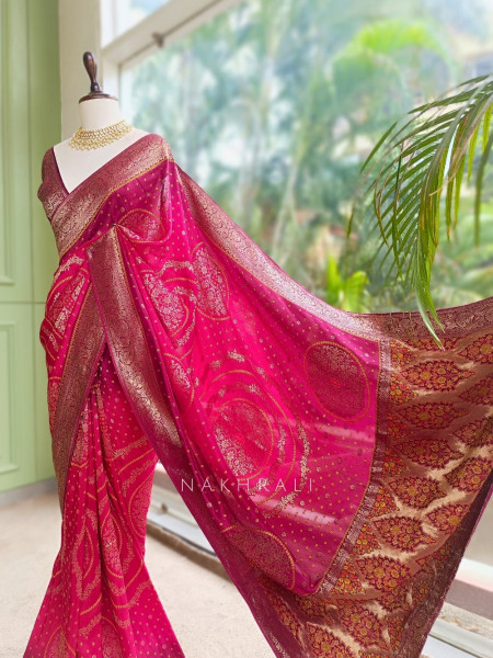 Bandhika Wine Saree With Bandhani-Inspired Woven Motifs