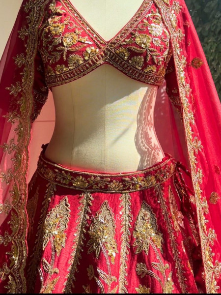 Svarika Red Zari Sequin Bridal Lehenga Set