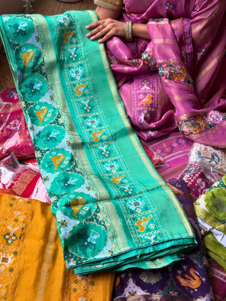 Kalyani Plum Rama Patola Saree With With Running Blouse Piece