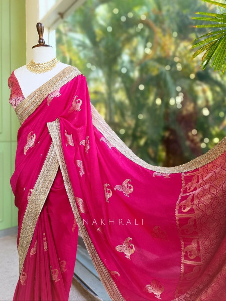 Tavira Magenta Saree with Broad Border and Unstitched Blouse Piece