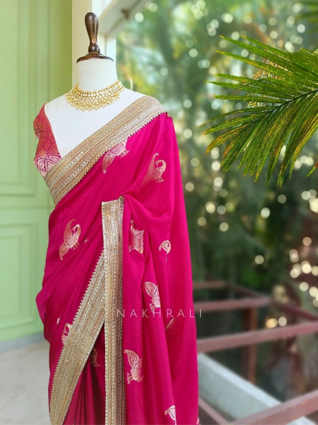 Tavira Magenta Saree with Broad Border and Unstitched Blouse Piece