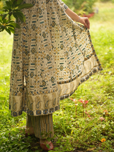 Amrit Cream Cotton Flared Kurta
