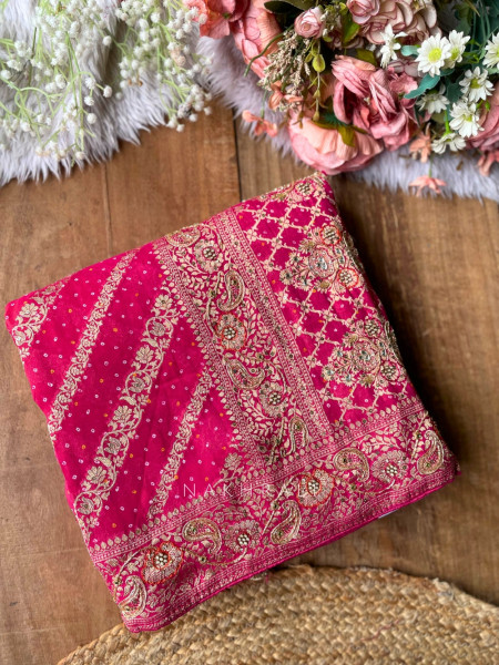 Sarika Magenta Bandhani Saree With Running Blouse Piece