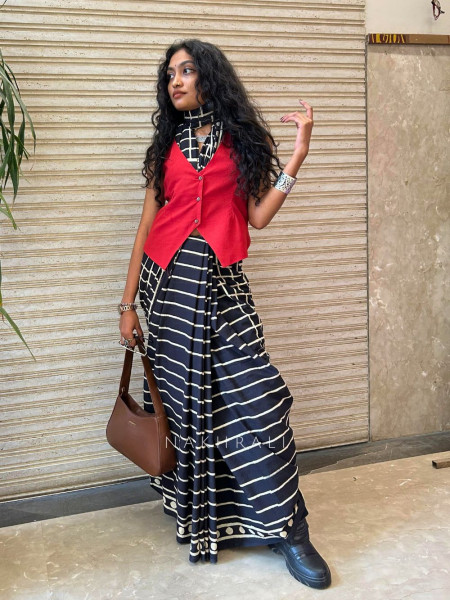 Adaa Black Cotton Printed Saree with Koti