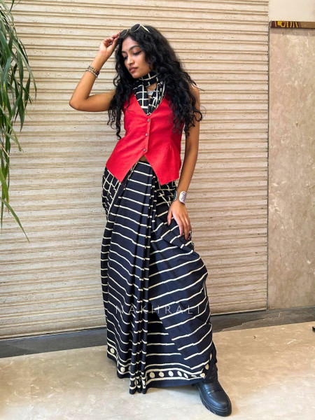 Adaa Black Cotton Printed Saree with Koti