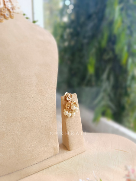 Solara White Pearl Choker Set