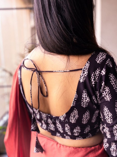 Gajgamini Black Cotton Printed Blouse Collection