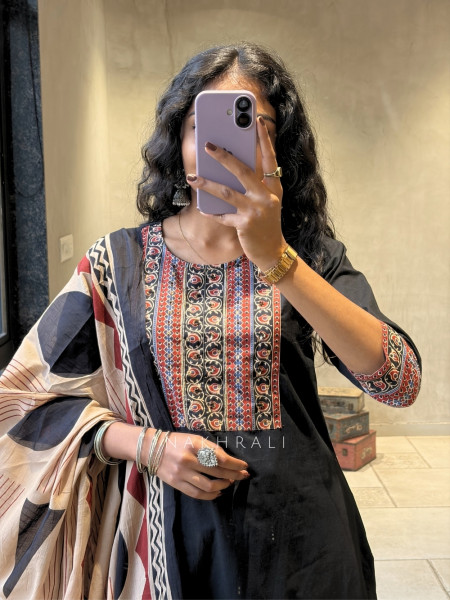 Virexa Black Printed Yoke Kurta Pant Set with Dupatta