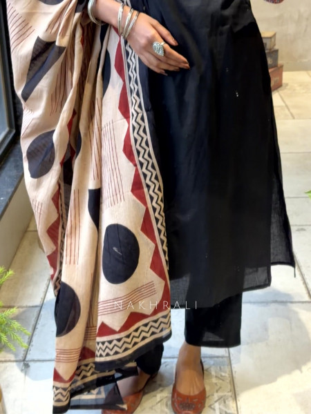 Virexa Black Printed Yoke Kurta Pant Set with Dupatta