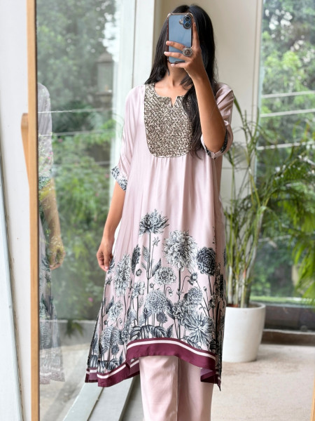 Gul-Noor Light Purple Satin Silk Kurta Pant Set