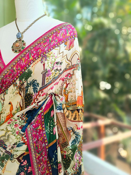 Rihon Magenta Printed Saree with Floral Scenic Design