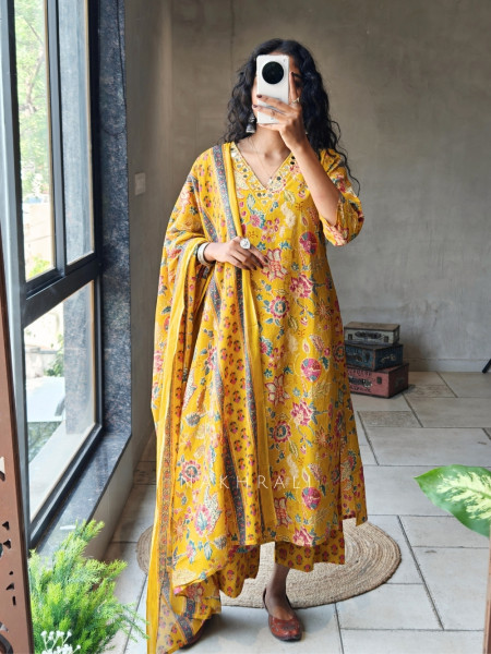 Kivora Mustard Floral Printed Kurta Pant Set with Mirror Neck