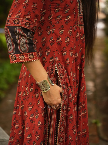 Imroz Maroon Cotton Flared Kurta