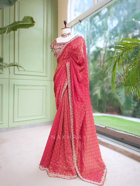 Kundankaari Maroon Crushed Chinon Saree