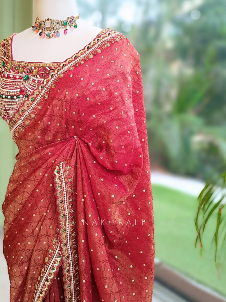 Kundankaari Maroon Crushed Chinon Saree