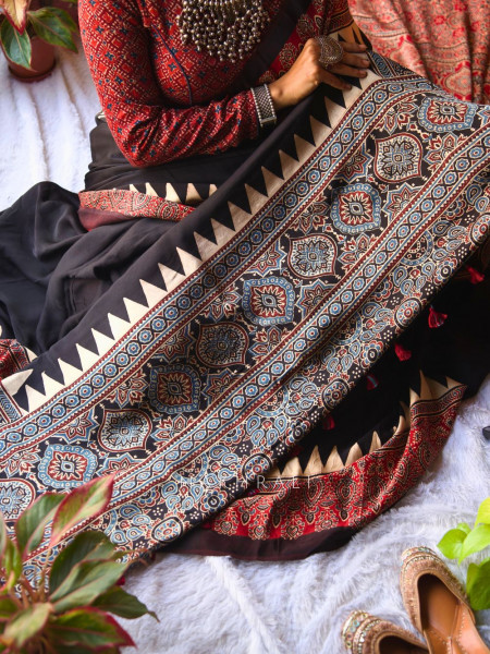 Mohini Black Modal Printed Saree Collection