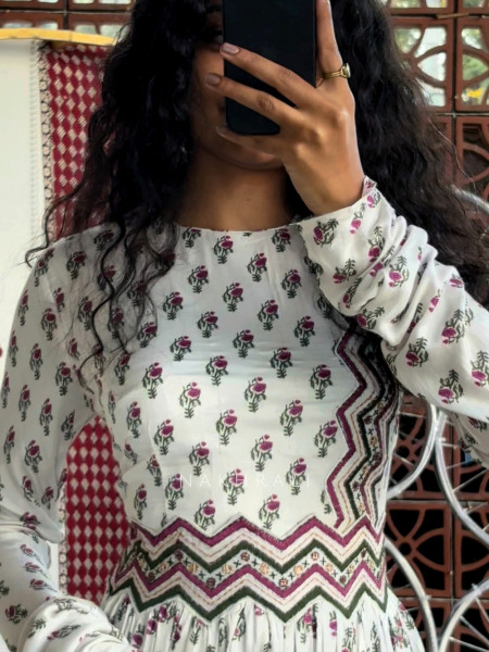 Autumn White Cotton Crop Top & Skirt Set with Floral Print