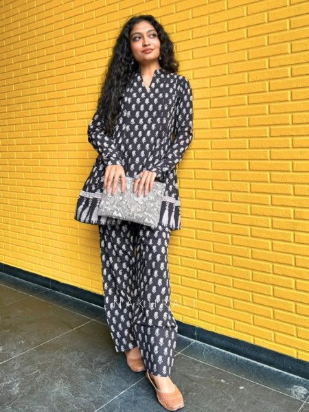 Priyasi Black Printed Farshi Set