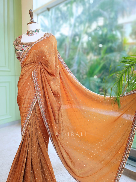 Kundankaari Brown Crushed Chinon Saree