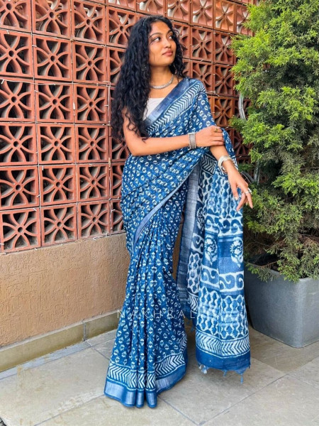 Neelvarn Blue Batik Printed Saree