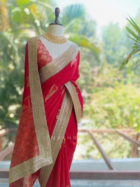 Tavira Maroon Saree with Broad Border and Unstitched Blouse Piece