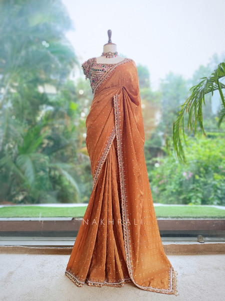 Kundankaari Brown Crushed Chinon Saree