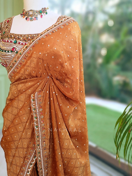 Kundankaari Brown Crushed Chinon Saree