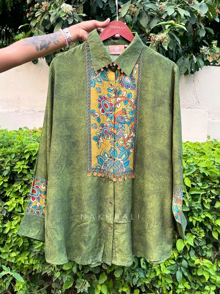Image of Rangva Green Printed Shirt with Floral Motif