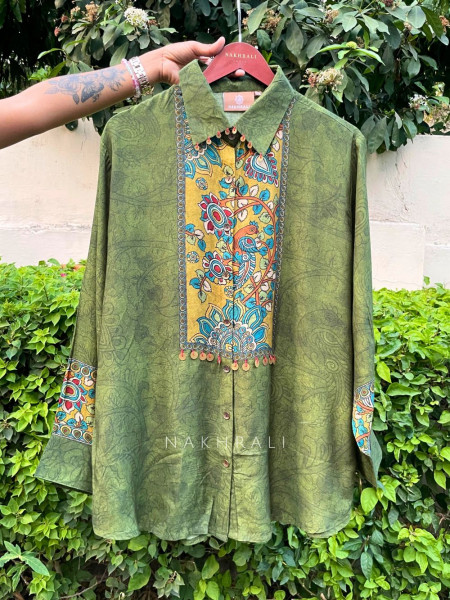 Rangva Green Printed Shirt with Floral Motif