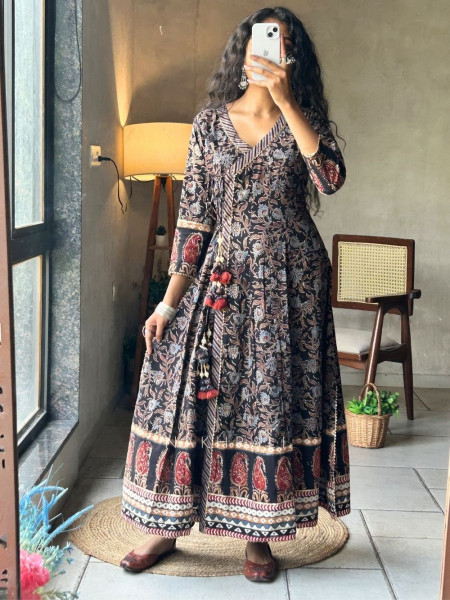 Prakriti Black Printed Cotton Anarkali Kurta