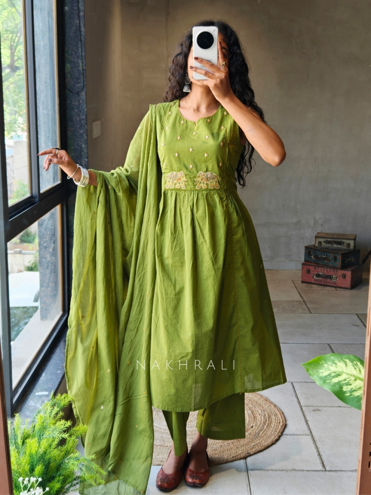 Image of Zenvor Green Anarkali Suit Set with Elephant Embroidered Waist Panel
