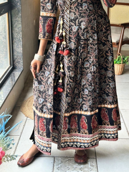 Prakriti Black Printed Cotton Anarkali Kurta