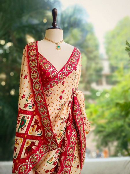 Aarunya Printed Saree with Patti and Sequin Work