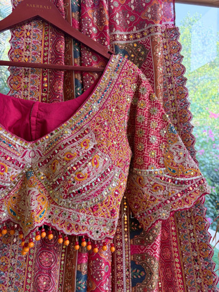 Sovereign Magenta Heritage Printed Saree with Readymade Blouse